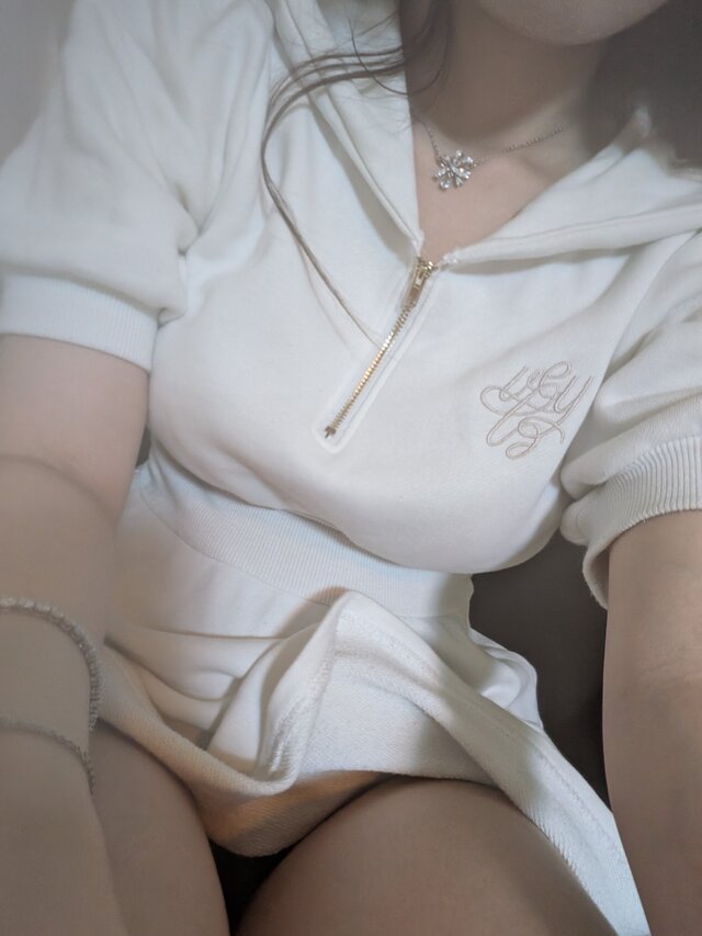中身、覗きたい？🤭