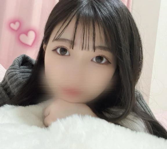 黒髪清楚系だけど...🔞